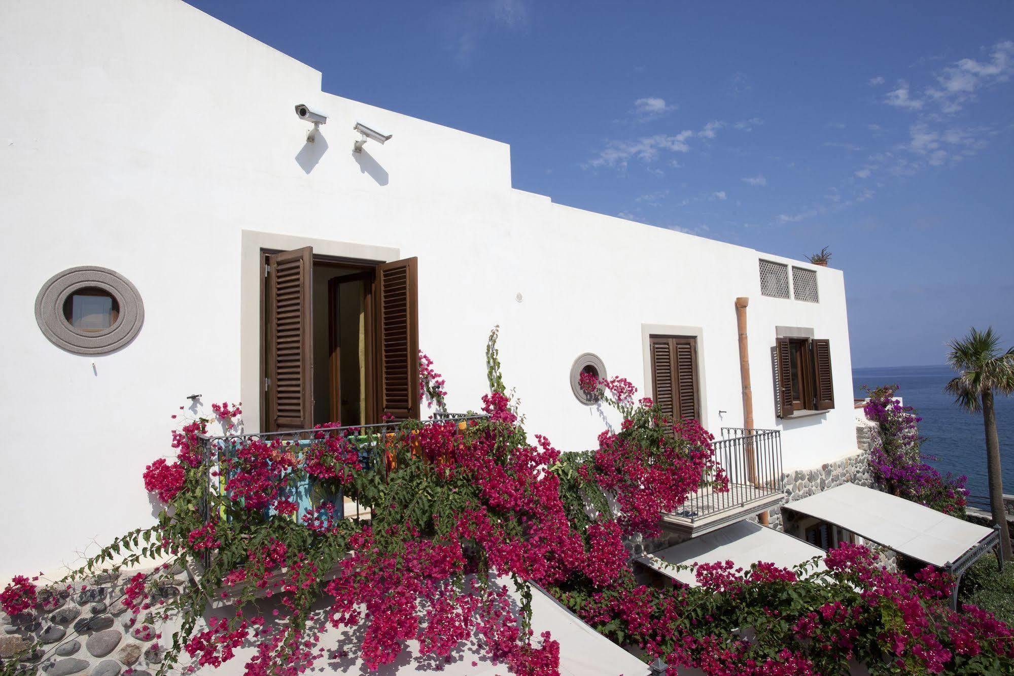 Hotel Residence Acquacalda Lipari  Eksteriør bilde
