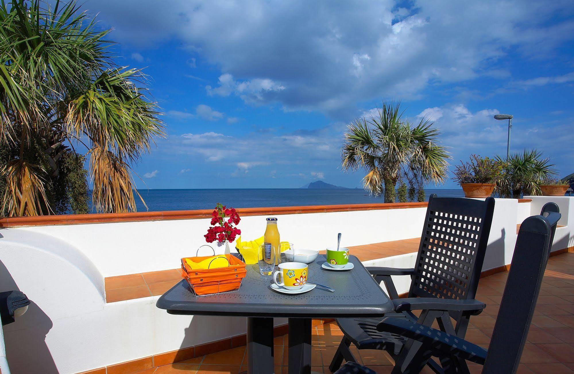 Hotel Residence Acquacalda Lipari  Eksteriør bilde