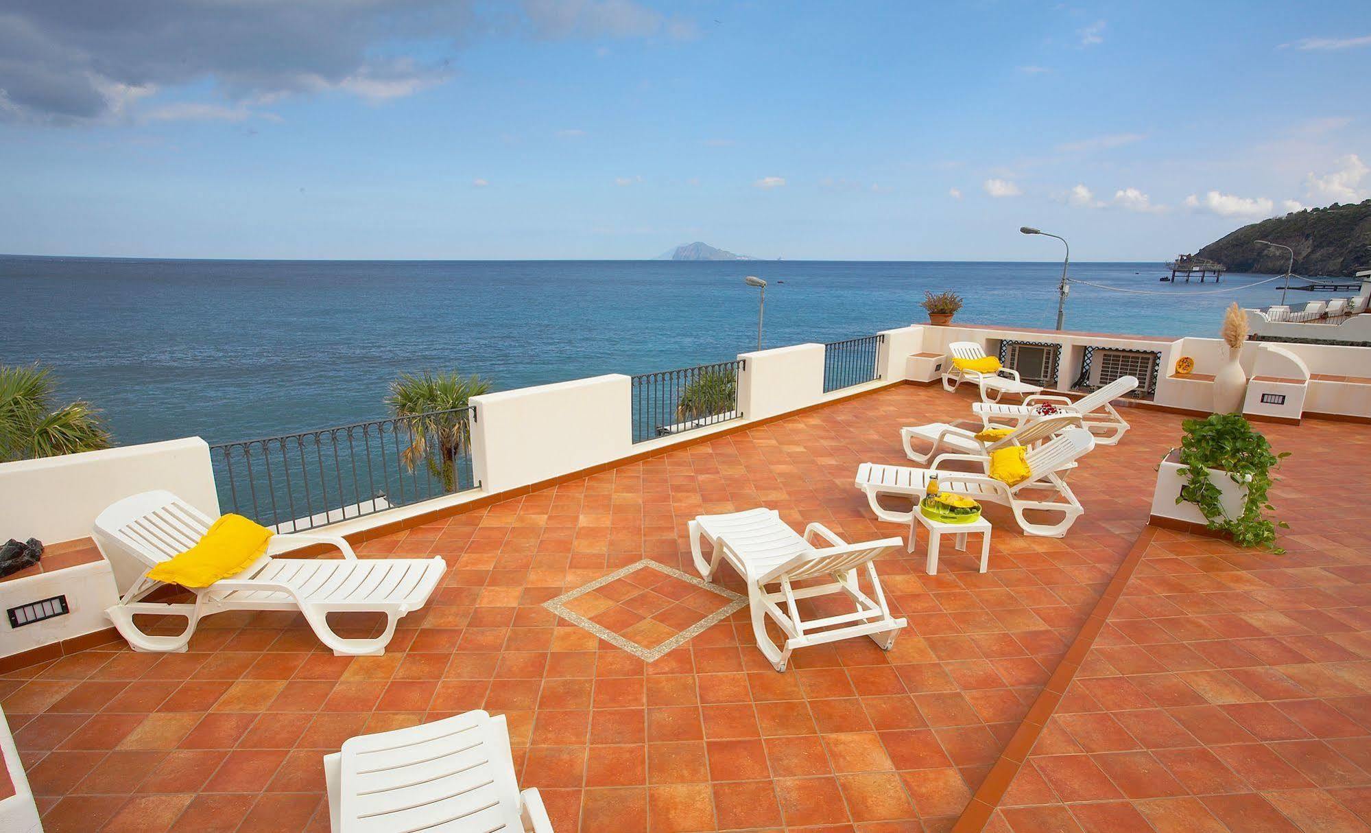 Hotel Residence Acquacalda Lipari  Eksteriør bilde